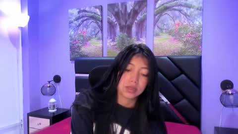 Snapshot of kimberlyvillalobos chatting on 11-19-25, 11:32 Kimberly Villalobos online show from 11-19-25, 11:32