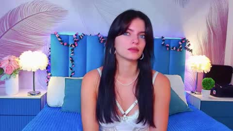 Kim online show from 10-04-25, 06:22