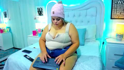 KimBrooks online show from 09-19-25, 11:00