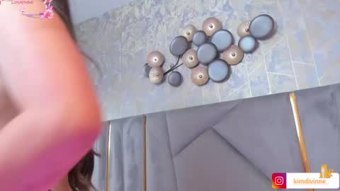  KIM  online show from 03-02-25, 02:19