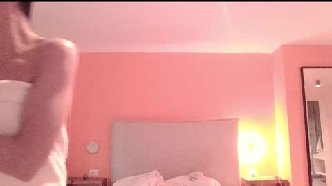 Snapshot of kimdiamondz chatting on 01-14-26, 10:10 Kim online show from 01-14-26, 10:10