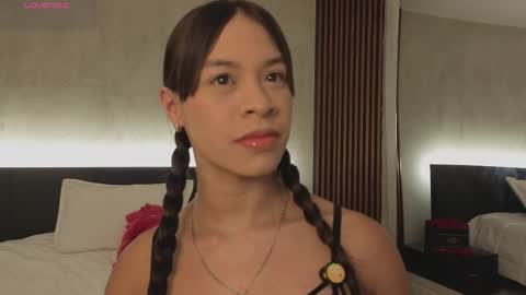 Snapshot of kimhilton_ chatting on 05-23-26, 04:18 kimhilton online show from 05-23-26, 04:18