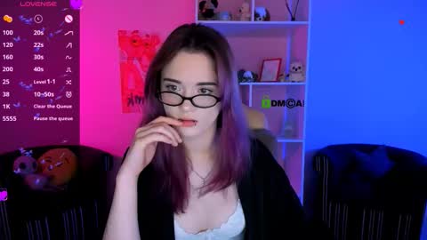 Snapshot of kimi_glow chatting on 09-20-25, 07:04 kimi_glow online show from 09-20-25, 07:04