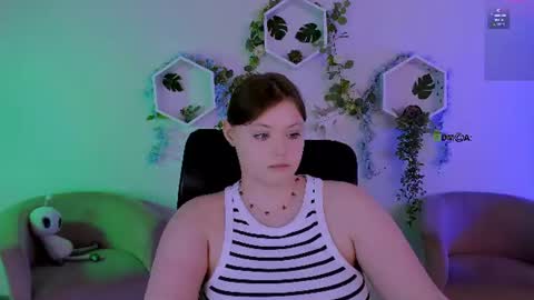 kimi_sky online show from 07-23-26, 06:39