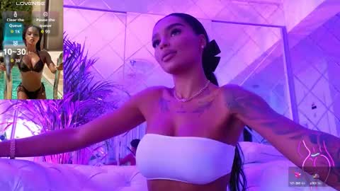 Kim online show from 09-11-25, 11:54