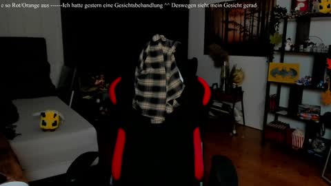 Wolfs Girl online show from 11-29-25, 02:42