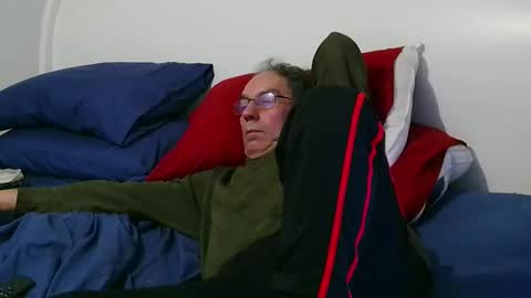 Snapshot of kimintheshed chatting on 11-01-25, 03:30 kimintheshed online show from 11-01-25, 03:30