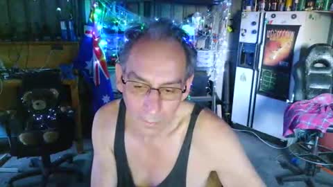 Snapshot of kimintheshed chatting on 12-05-25, 11:08 kimintheshed online show from 12-05-25, 11:08