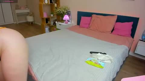 kimkittyns online show from 06-20-26, 03:20