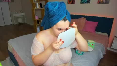 kimkittyns online show from 06-25-26, 07:02
