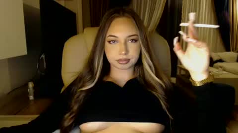 Snapshot of kimlee4 chatting on 02-17-25, 04:48 Kim Lee  online show from 02-17-25, 04:48