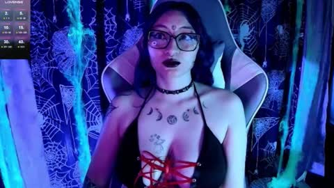   online show from 10-26-25, 01:28