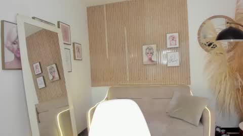 Snapshot of kimm_khalifa chatting on 01-18-25, 12:46 Kim online show from 01-18-25, 12:46