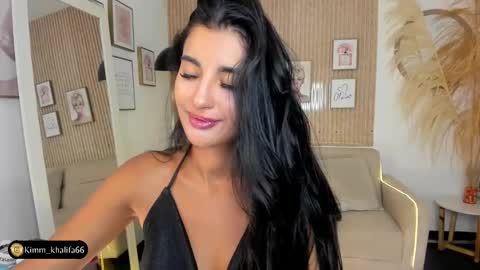 Snapshot of kimm_khalifa chatting on 01-31-25, 06:03 Kim online show from 01-31-25, 06:03