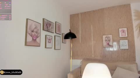 Snapshot of kimm_khalifa chatting on 02-28-25, 01:05 Kim online show from 02-28-25, 01:05