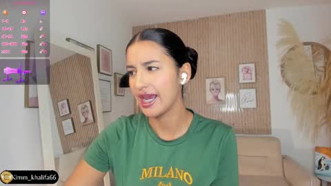 Snapshot of kimm_khalifa chatting on 03-04-25, 11:00 Kim online show from 03-04-25, 11:00