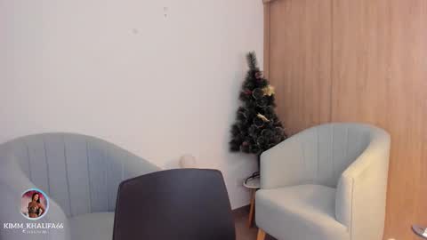 Snapshot of kimm_khalifa chatting on 12-01-25, 10:15 Kim online show from 12-01-25, 10:15
