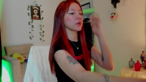 Snapshot of kimmcarter chatting on 03-03-26, 12:17 Kimm online show from 03-03-26, 12:17