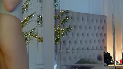 kimmdaviss online show from 06-06-26, 02:22