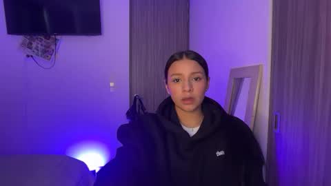 kimmi online show from 03-24-26, 09:53