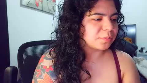 Kimmi online show from 11-10-25, 01:37