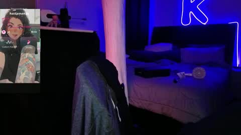 Snapshot of kimmiakiss22 chatting on 05-14-26, 03:02 Kimmi online show from 05-14-26, 03:02