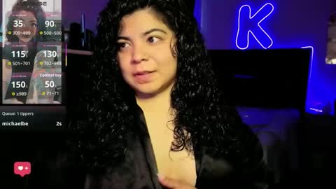 Snapshot of kimmiakiss22 chatting on 06-07-26, 12:37 Kimmi online show from 06-07-26, 12:37