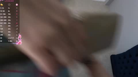 Kimmie online show from 02-25-25, 09:20