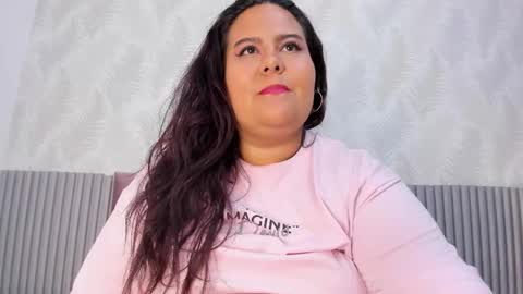 Snapshot of kimmie_kaboom_ chatting on 02-21-25, 12:05 Karla online show from 02-21-25, 12:05