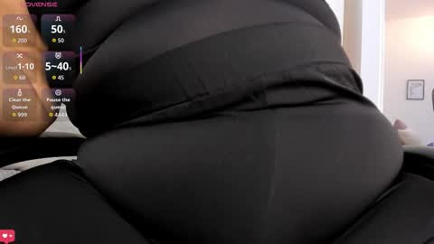 Snapshot of kimmie_kaboom_ chatting on 11-26-25, 07:37 Karla online show from 11-26-25, 07:37