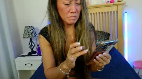 Kimmi Taylor online show from 10-31-25, 08:54