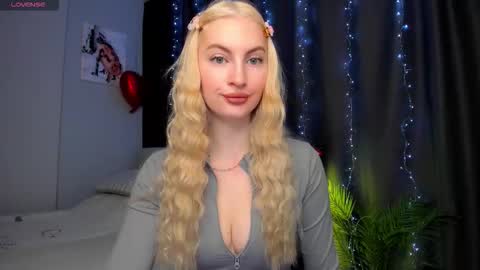 Snapshot of kimmy1_powell chatting on 11-04-25, 04:11 kimmy1_powell online show from 11-04-25, 04:11