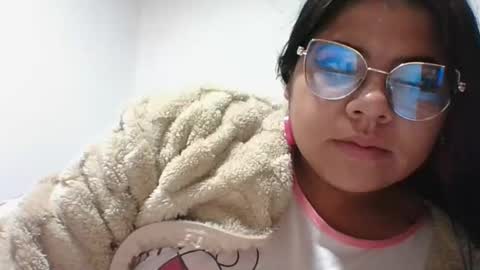 Snapshot of kimmy_kimmy_ chatting on 01-29-25, 07:36 Kimmy online show from 01-29-25, 07:36