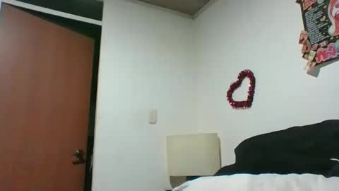 Snapshot of kimmy_kimmy_ chatting on 02-20-25, 12:30 Kimmy online show from 02-20-25, 12:30