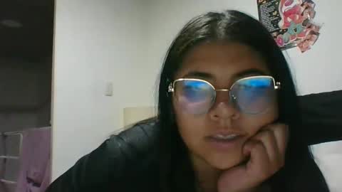 Snapshot of kimmy_kimmy_ chatting on 02-25-25, 10:39 Kimmy online show from 02-25-25, 10:39