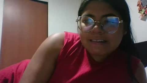 Snapshot of kimmy_kimmy_ chatting on 03-01-25, 11:04 Kimmy online show from 03-01-25, 11:04