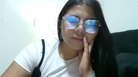 Snapshot of kimmy_kimmy_ chatting on 03-10-25, 12:51 Kimmy online show from 03-10-25, 12:51