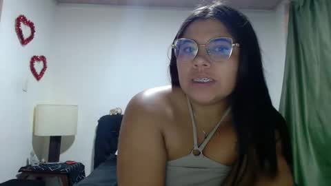 Snapshot of kimmy_kimmy_ chatting on 09-20-25, 02:45 Kimmy online show from 09-20-25, 02:45