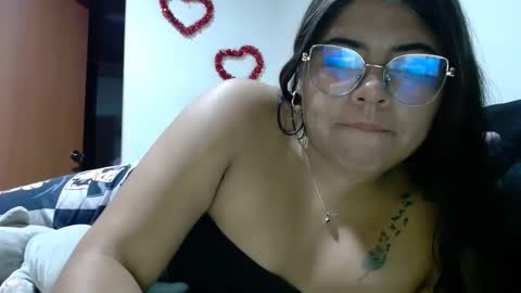 Snapshot of kimmy_kimmy_ chatting on 09-23-25, 03:20 Kimmy online show from 09-23-25, 03:20