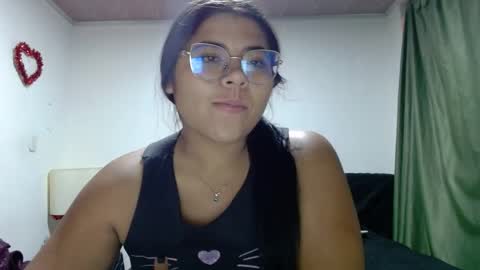 Snapshot of kimmy_kimmy_ chatting on 09-28-25, 02:39 Kimmy online show from 09-28-25, 02:39
