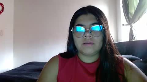 Snapshot of kimmy_kimmy_ chatting on 10-30-25, 05:24 Kimmy online show from 10-30-25, 05:24