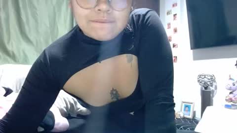 Snapshot of kimmy_kimmy_ chatting on 11-14-25, 01:15 Kimmy online show from 11-14-25, 01:15