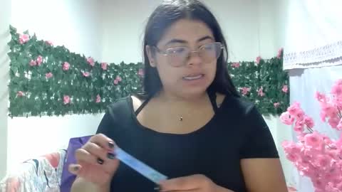 Snapshot of kimmy_kimmy_ chatting on 11-24-25, 01:27 Kimmy online show from 11-24-25, 01:27