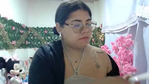 Snapshot of kimmy_kimmy_ chatting on 11-28-25, 03:09 Kimmy online show from 11-28-25, 03:09