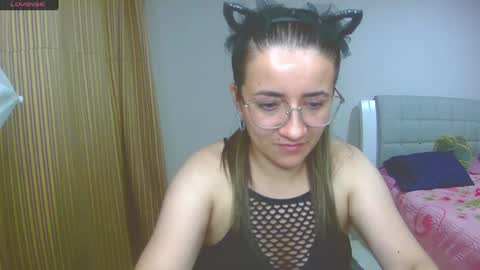Snapshot of kimmy_naughty_ chatting on 02-26-25, 12:49 DAYANA online show from 02-26-25, 12:49