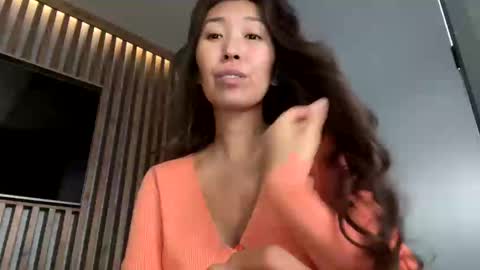 Snapshot of kimmy_sunn chatting on 01-06-25, 12:02 Kimmy online show from 01-06-25, 12:02