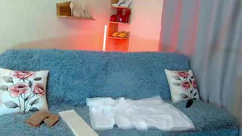 Kim online show from 04-17-26, 08:01