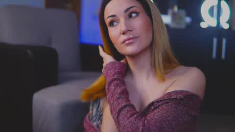 Snapshot of kimskye chatting on 01-20-25, 11:54 KimSkye online show from 01-20-25, 11:54