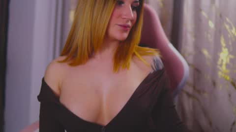 KimSkye online show from 02-07-25, 12:42