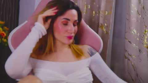 KimSkye online show from 02-18-25, 04:58